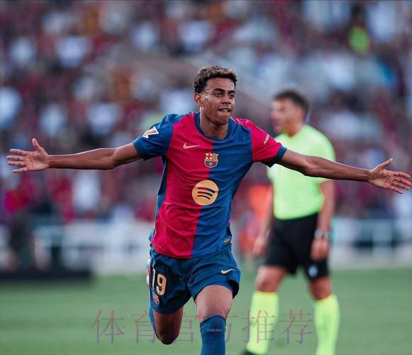 马卡:皇马巴萨都有意签下桑坦德竞技18岁前腰 马卡:皇马巴萨都有意签下桑坦德竞技18岁前腰