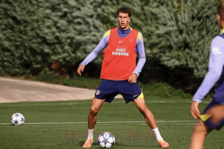 马卡:皇马巴萨都有意签下桑坦德竞技18岁前腰 马卡:皇马巴萨都有意签下桑坦德竞技18岁前腰